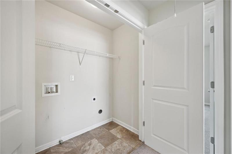 Image for property 5675 Laurel Ridge Circle, Atlanta, GA 30344