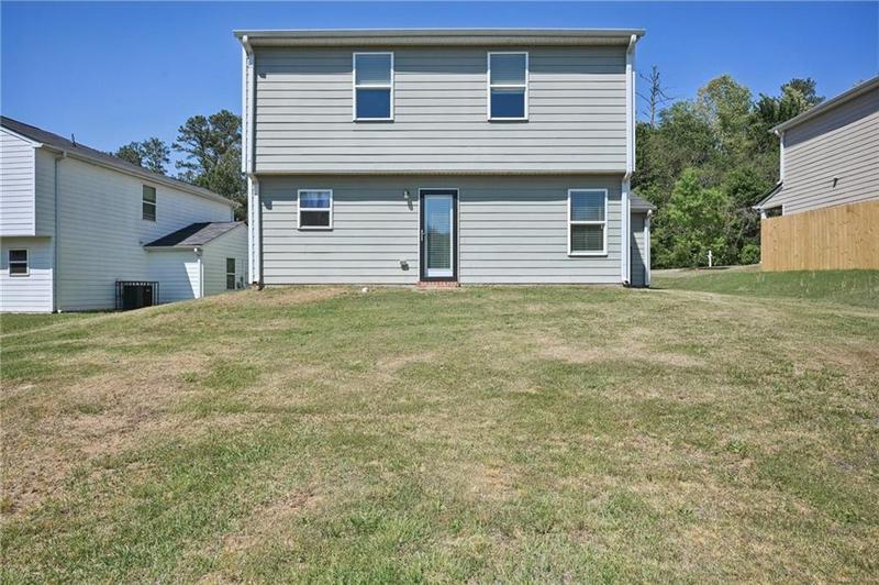 Image for property 5675 Laurel Ridge Circle, Atlanta, GA 30344