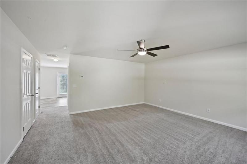 Image for property 5675 Laurel Ridge Circle, Atlanta, GA 30344