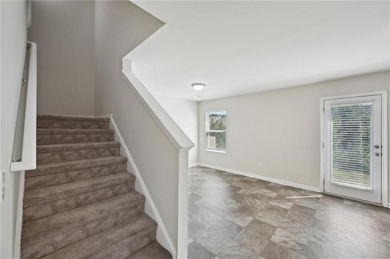 Image for property 5675 Laurel Ridge Circle, Atlanta, GA 30344