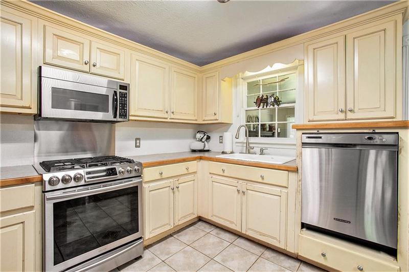 Image for property 2841 Upper Sweetwater Trail, White, GA 30184