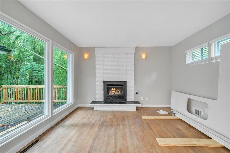 Image for property 2781 Rollingwood Lane, Atlanta, GA 30316