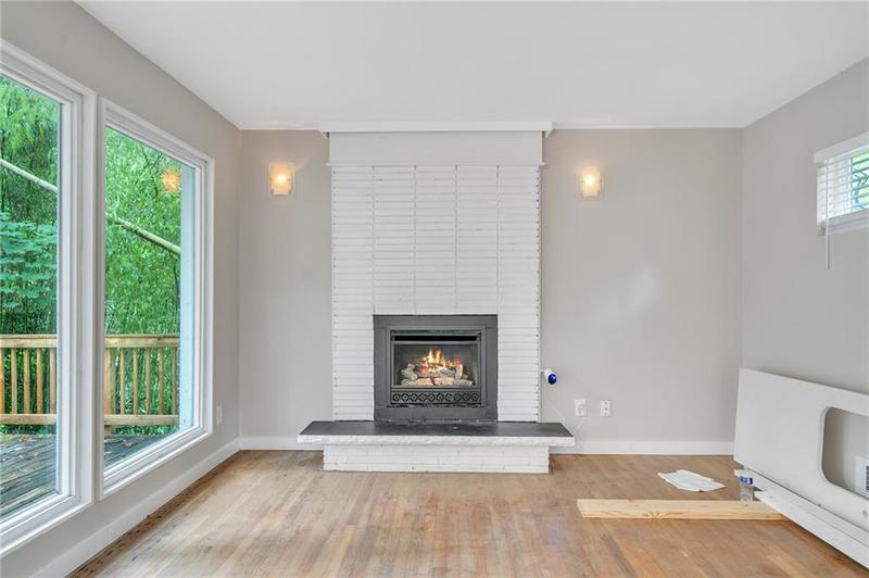 Image for property 2781 Rollingwood Lane, Atlanta, GA 30316