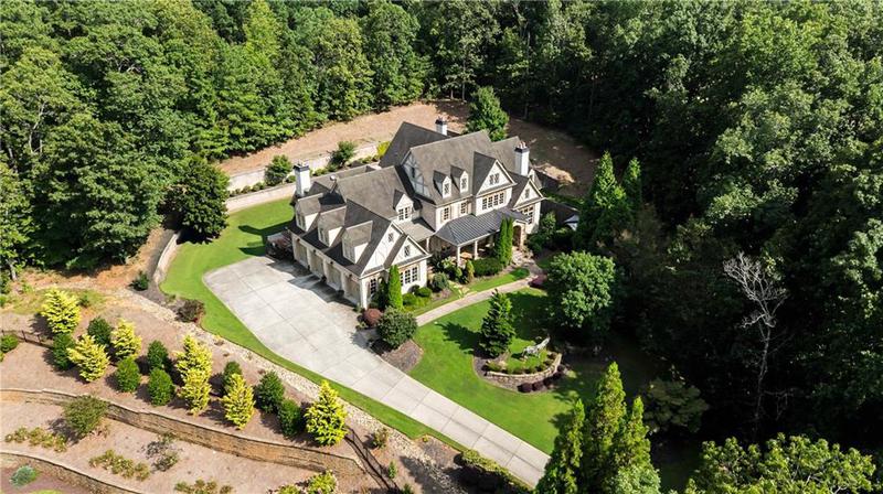 Image for property 5021 Heatherwood Court, Roswell, GA 30075