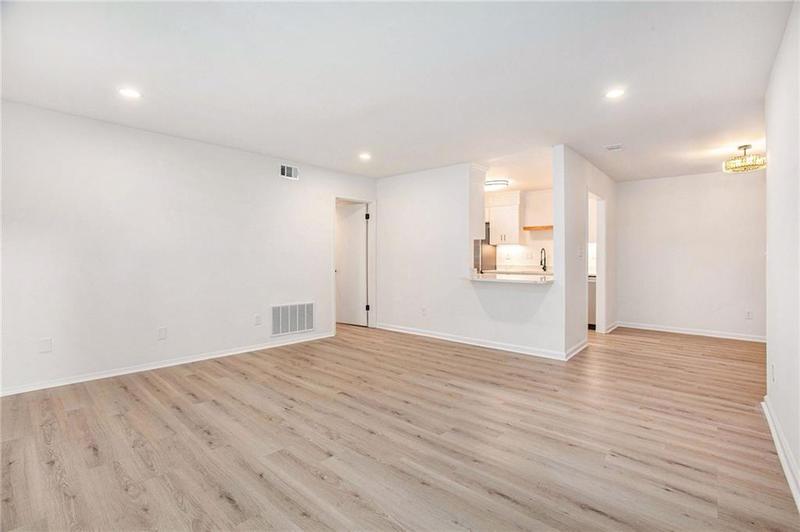 Image for property 608 Natchez Trace, Atlanta, GA 30350