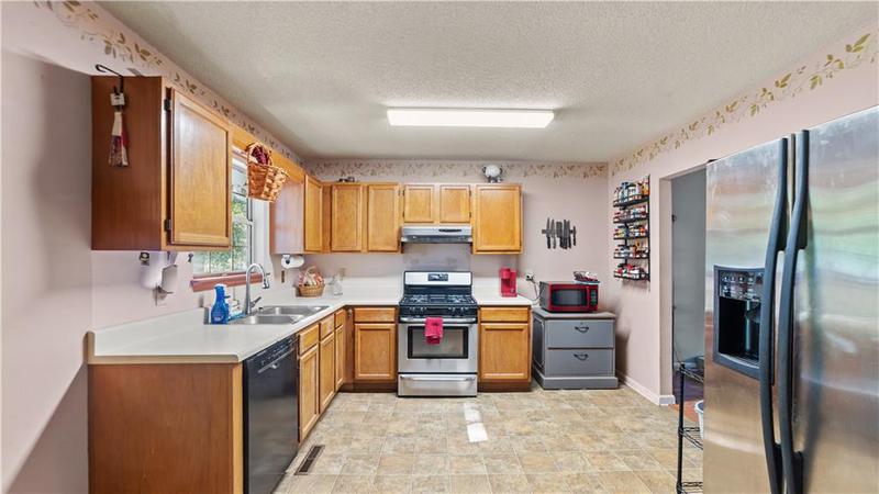 Image for property 47 Milam Circle, Cartersville, GA 30120