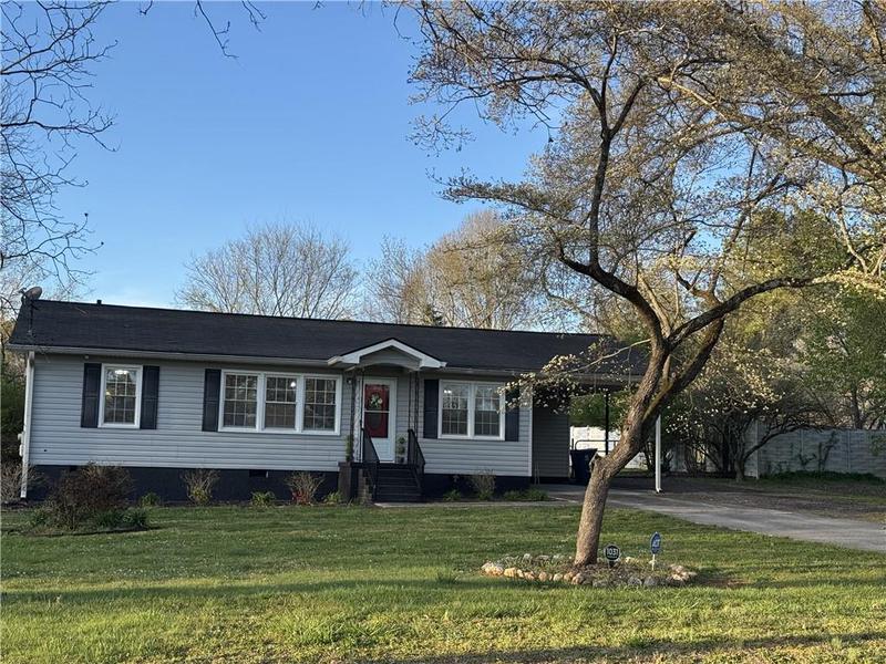 Image for property 1031 Hermitage Road, Rome, GA 30161