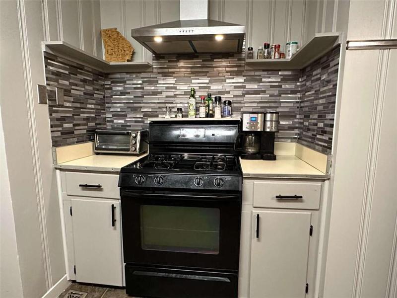 Image for property 206 Briarcliff Lane, Athens, GA 30605