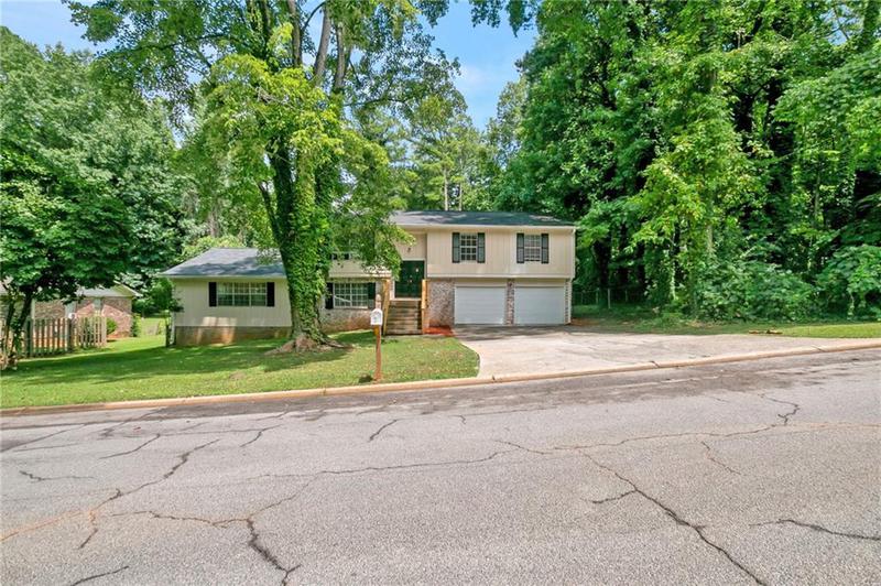 Image for property 467 Pineburr Lane, Stone Mountain, GA 30087