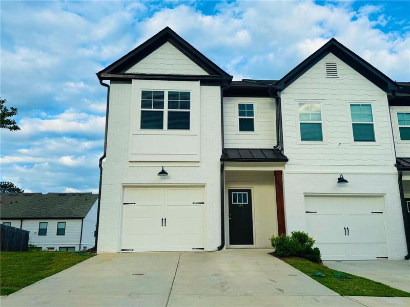 Image for property 124 Auburn Run Lane, Auburn, GA 30011