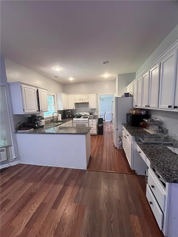 Image for property 533 Riverbirch Trace, Stone Mountain, GA 30087