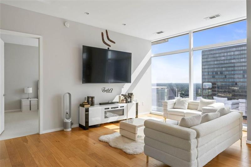 Image for property 45 IVAN ALLEN JR. Boulevard 2501, Atlanta, GA 30308