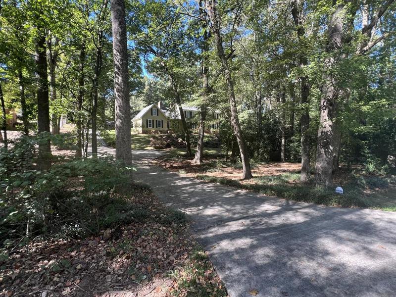 Image for property 3656 RAINBOW Circle, Snellville, GA 30039