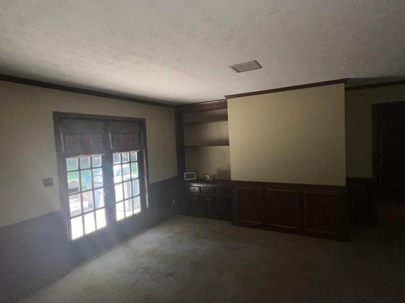Image for property 3656 RAINBOW Circle, Snellville, GA 30039