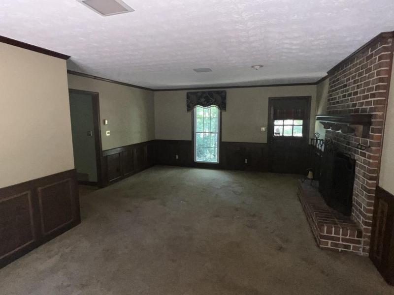 Image for property 3656 RAINBOW Circle, Snellville, GA 30039