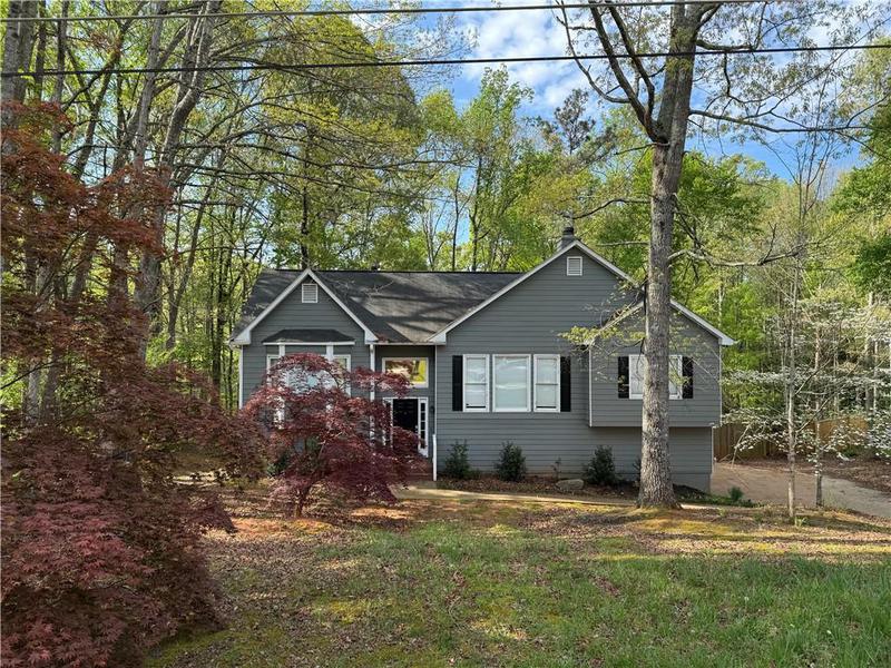 Image for property 330 Amsterdam Way, Dallas, GA 30132