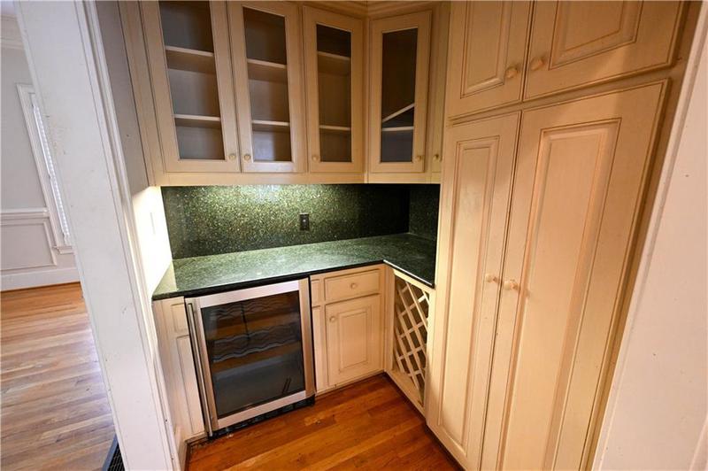 Image for property 1378 Wesley Oaks Court, Atlanta, GA 30327