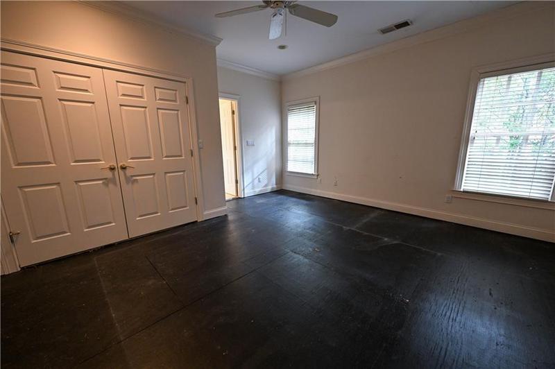 Image for property 1378 Wesley Oaks Court, Atlanta, GA 30327
