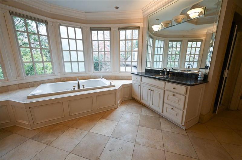 Image for property 1378 Wesley Oaks Court, Atlanta, GA 30327