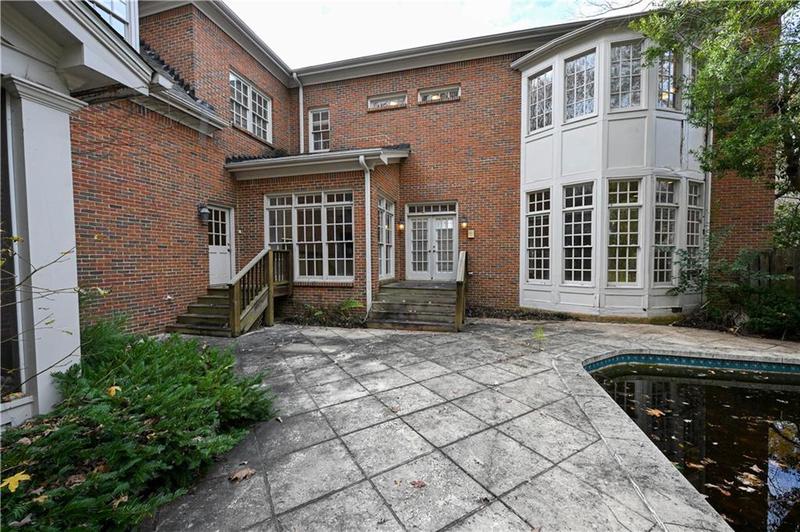 Image for property 1378 Wesley Oaks Court, Atlanta, GA 30327