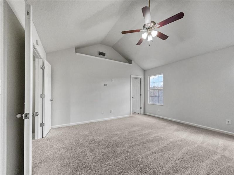 Image for property 4106 Ravenwood Court 80, Union City, GA 30291