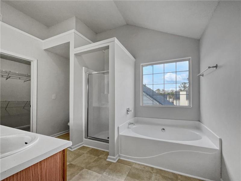 Image for property 4106 Ravenwood Court 80, Union City, GA 30291
