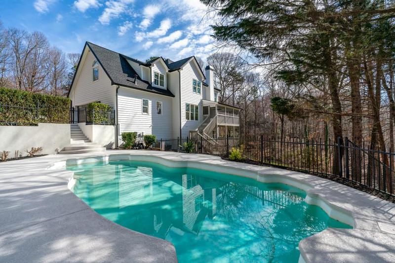 Image for property 6005 Bateau Drive, Flowery Branch, GA 30542