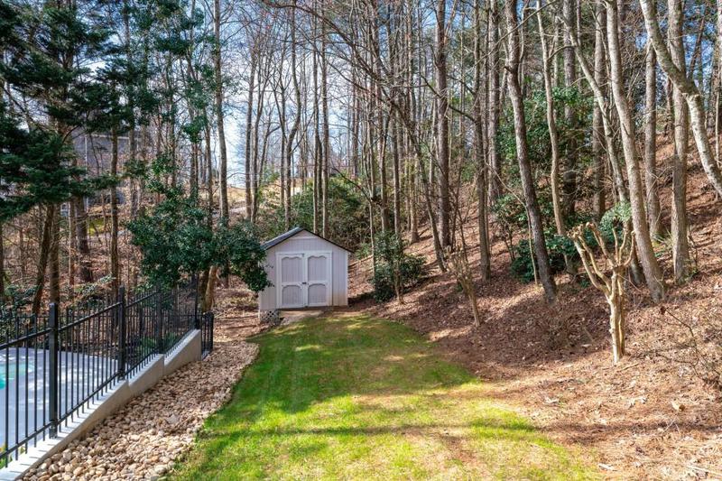 Image for property 6005 Bateau Drive, Flowery Branch, GA 30542