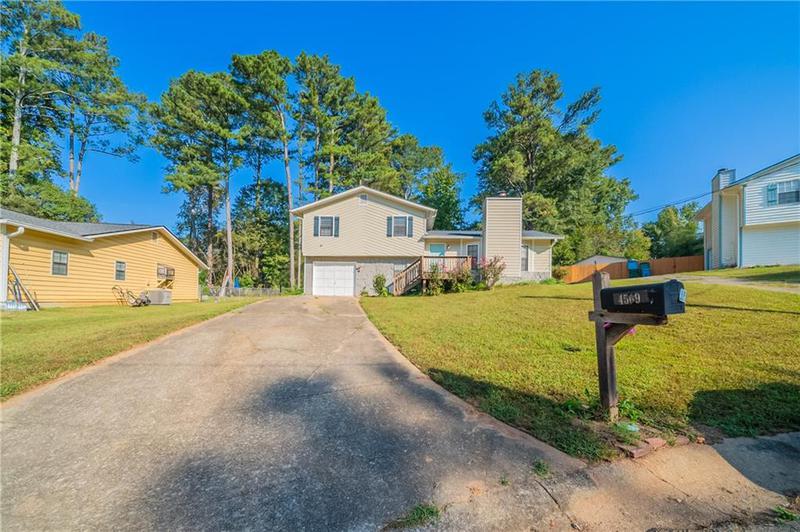 Image for property 4569 Iroquois Trail, Duluth, GA 30096