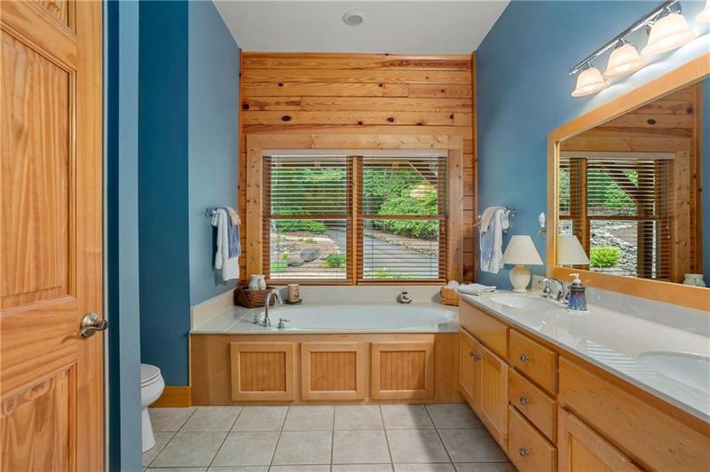 Image for property 729 Huckleberry Way, Jasper, GA 30143