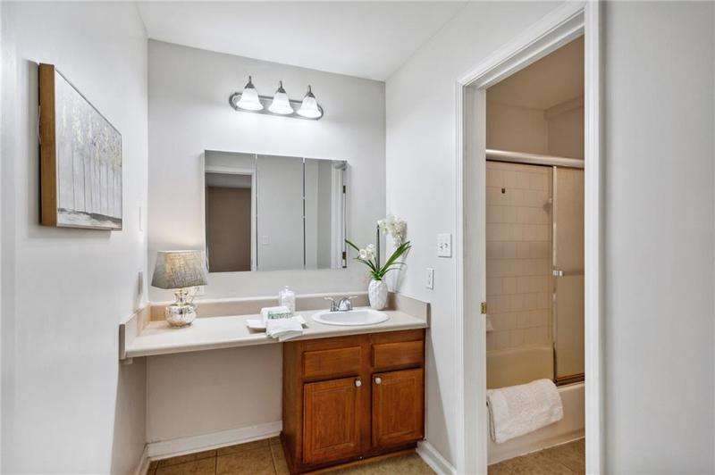 Image for property 403 Brighton Point, Sandy Springs, GA 30328