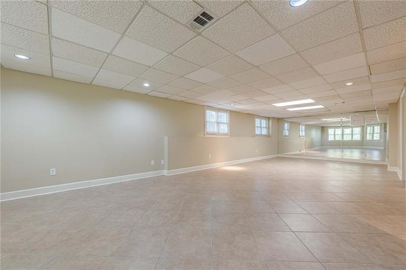 Image for property 370 Royal Birkdale Court, Johns Creek, GA 30097