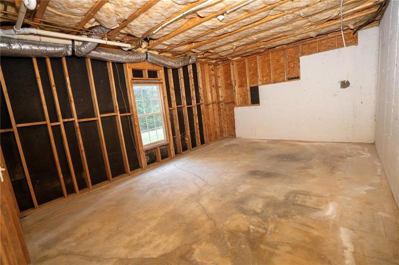 Image for property 994 Rolling Forest Lane, Lilburn, GA 30047
