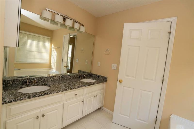 Image for property 994 Rolling Forest Lane, Lilburn, GA 30047