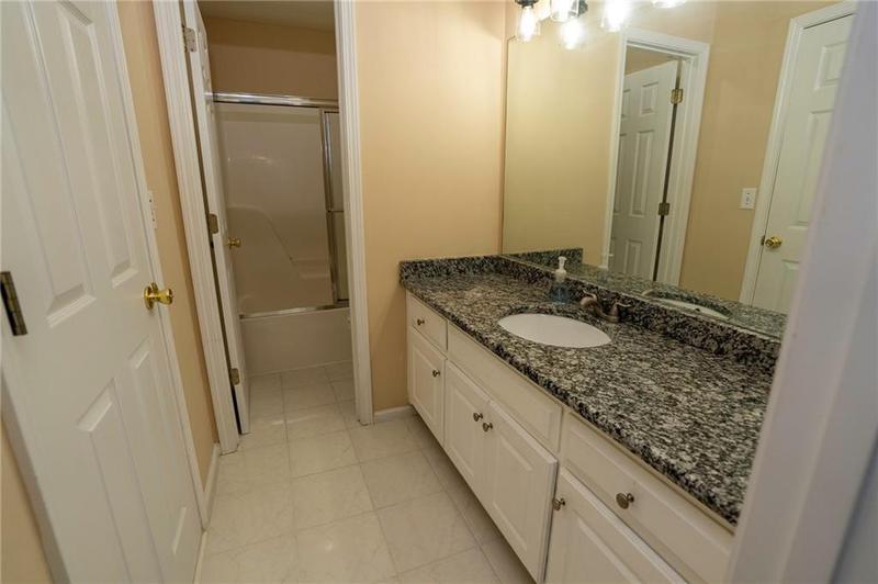 Image for property 994 Rolling Forest Lane, Lilburn, GA 30047
