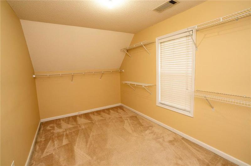 Image for property 994 Rolling Forest Lane, Lilburn, GA 30047