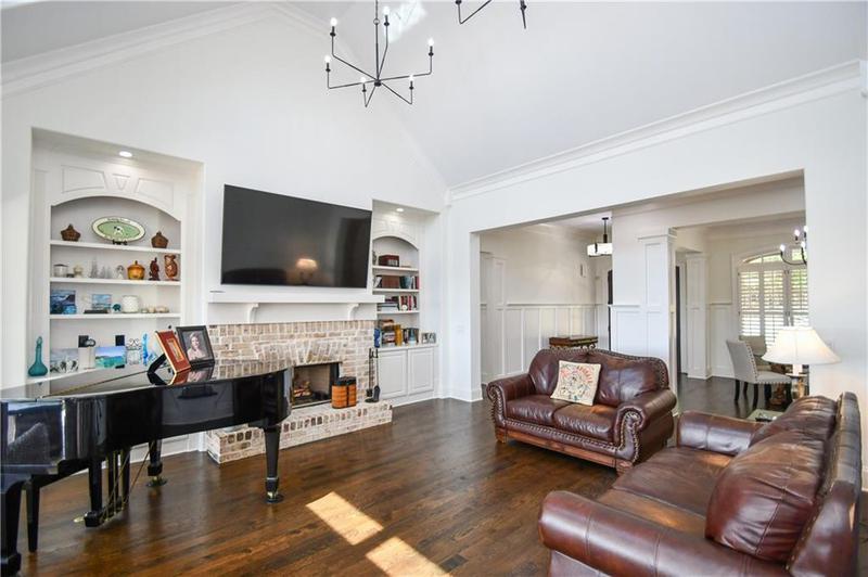 Image for property 2771 Point Overlook, Gainesville, GA 30501