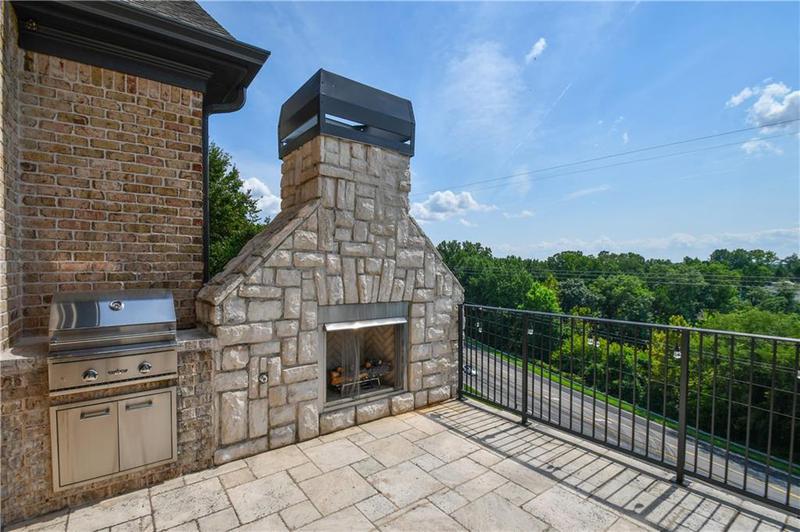 Image for property 2771 Point Overlook, Gainesville, GA 30501