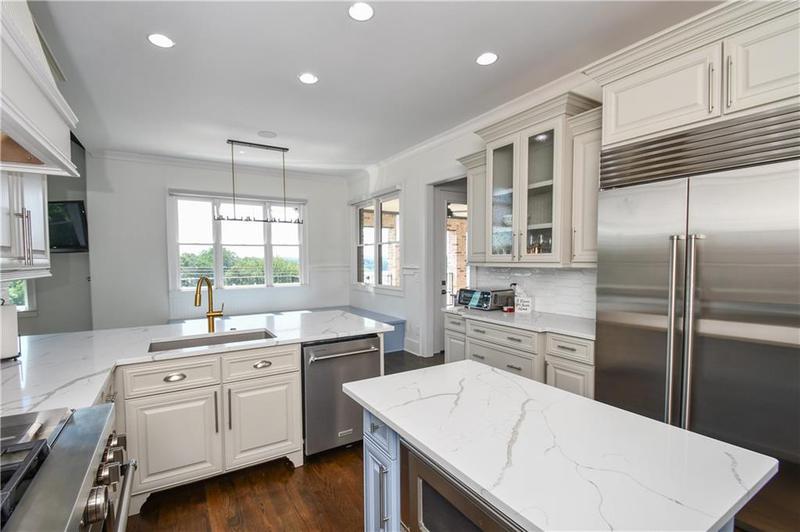Image for property 2771 Point Overlook, Gainesville, GA 30501