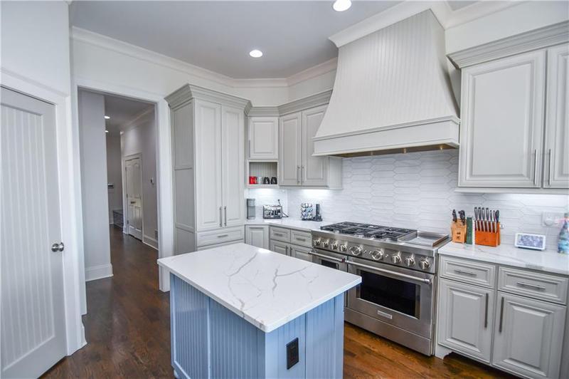 Image for property 2771 Point Overlook, Gainesville, GA 30501