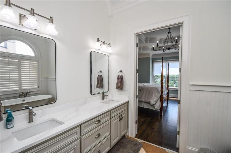Image for property 2771 Point Overlook, Gainesville, GA 30501