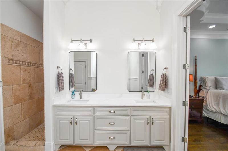 Image for property 2771 Point Overlook, Gainesville, GA 30501