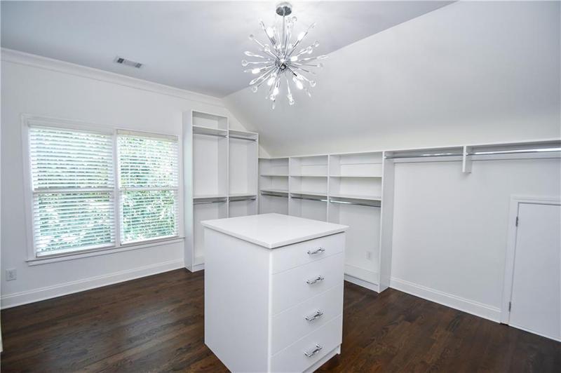 Image for property 2771 Point Overlook, Gainesville, GA 30501