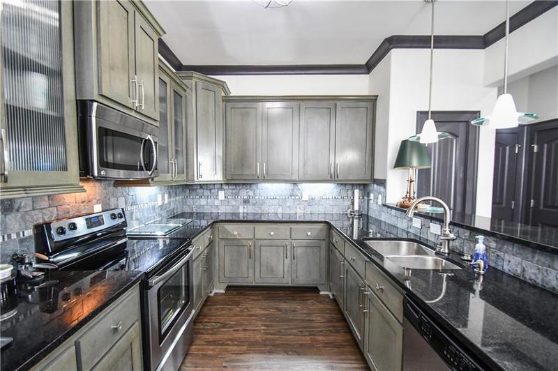 Image for property 2771 Point Overlook, Gainesville, GA 30501