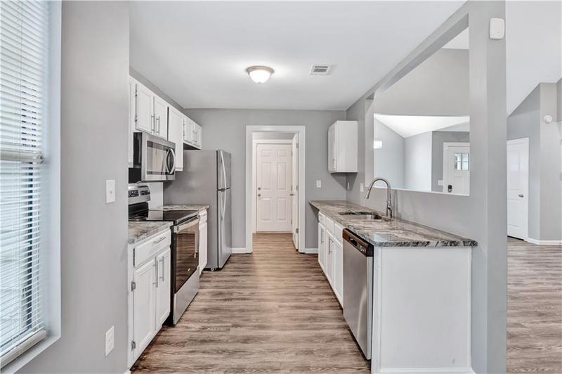Image for property 735 Kilkenny Circle, Lithonia, GA 30058