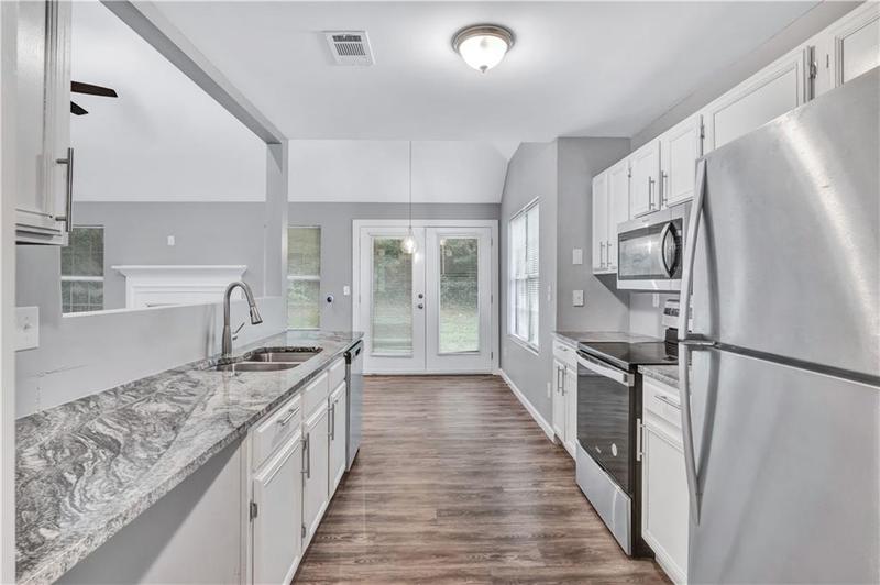 Image for property 735 Kilkenny Circle, Lithonia, GA 30058