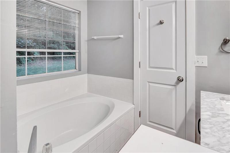 Image for property 735 Kilkenny Circle, Lithonia, GA 30058