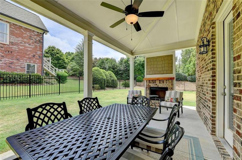 Image for property 1988 Skybrooke Court, Hoschton, GA 30548