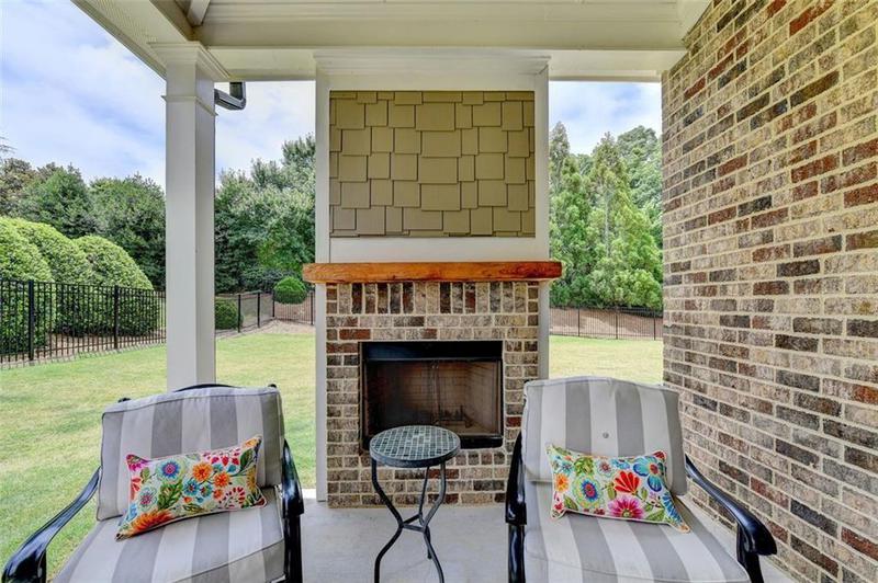 Image for property 1988 Skybrooke Court, Hoschton, GA 30548