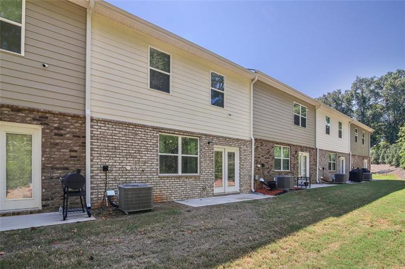 Image for property 174 HAMPTON Circle, Mcdonough, GA 30253